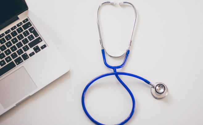 Medico competente: nessun obbligo di comunicazione al medico curante anche in caso di grave alterazione degli esami ematici Medico competente: nessun obbligo di comunicazione al medico curante anche in caso di grave alterazione degli esami ematici